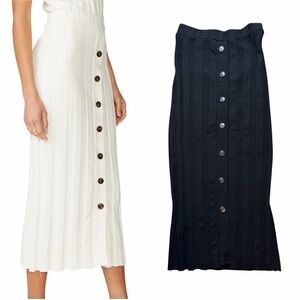 Stateside Box Pleat Midi Skirt Black Size Medium